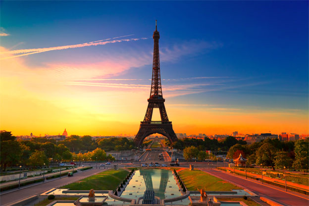 Sunrise-in-Paris